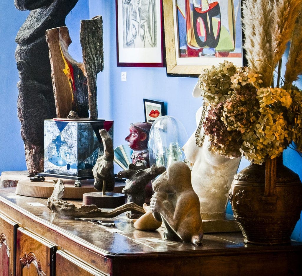 Farley Farm - The Blue Room - Closer • Copyright © 2024 Fotograf Levent ...